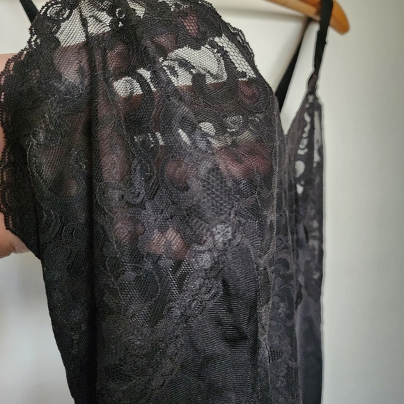 Vintage vanity fair black lace slip nightie - Picture 5 of 8